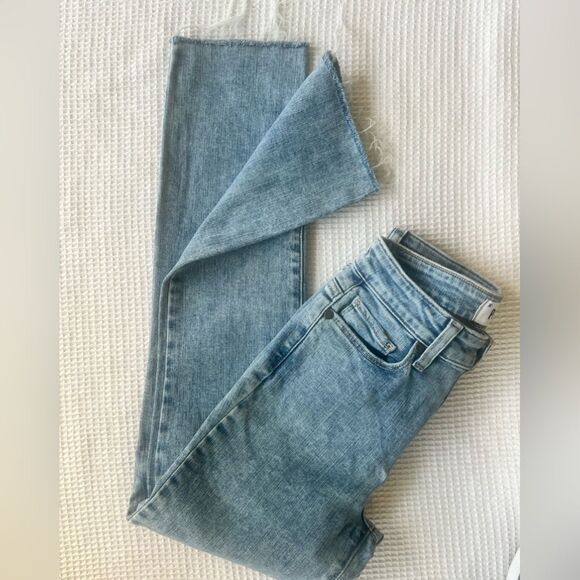 PAIGE Women's Hoxton Straight Light Wash Fray Hem Ankle Jeans Size 24 - Picture 2 of 14